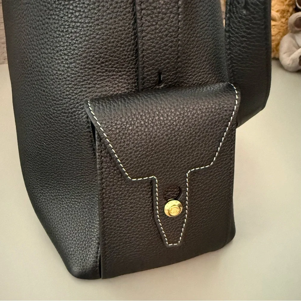 Songmont Medium Yore Hobo in Pebbled Onyx 🖤 Offers Encouraged 🤓 - Picture 9 of 15